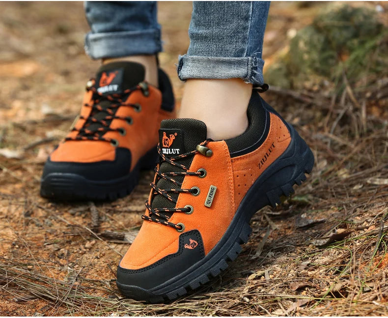 2025 Unisex Leather Hiking Shoes Men Winter Warm Fur Non Slip Sneakers Women Suede Outdoor Footwear Boy Spring Summer Waterproof