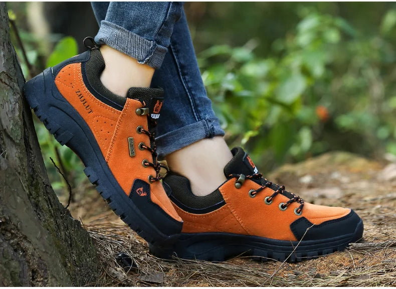 2025 Unisex Leather Hiking Shoes Men Winter Warm Fur Non Slip Sneakers Women Suede Outdoor Footwear Boy Spring Summer Waterproof