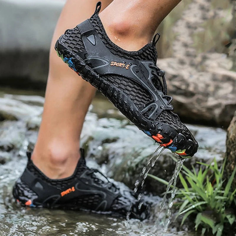 MAIJION Professional Aqua Shoes Men Non-slip Water Shoes In Trekking Upstream Shoes Quick-Dry Beach Light Water Sports Sneakers