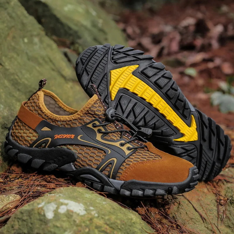 MAIJION Professional Aqua Shoes Men Non-slip Water Shoes In Trekking Upstream Shoes Quick-Dry Beach Light Water Sports Sneakers