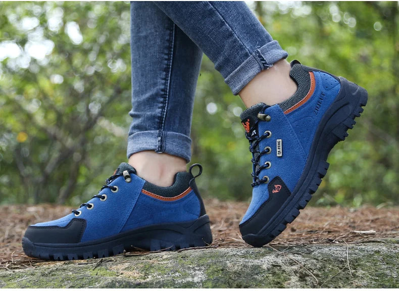 2025 Unisex Leather Hiking Shoes Men Winter Warm Fur Non Slip Sneakers Women Suede Outdoor Footwear Boy Spring Summer Waterproof