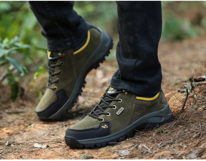 2025 Unisex Leather Hiking Shoes Men Winter Warm Fur Non Slip Sneakers Women Suede Outdoor Footwear Boy Spring Summer Waterproof