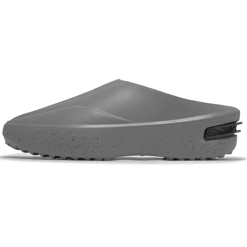 361 Degrees Joker Cyber Men Slippers Outdoors Breathable Soft Anti-slip Antiskid Beach Sandals Flexible Male Shoes 672521104