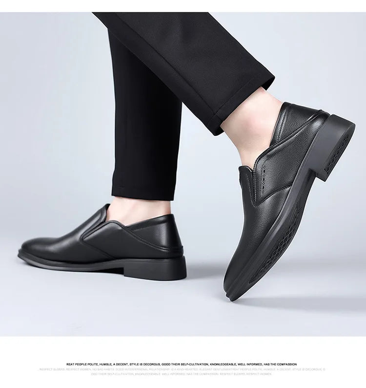 2025 Spring Autumn Men's Dress Shoes Fashion Casual Cow Leather British Pointed Toe Black and White New Designer Shoes Male