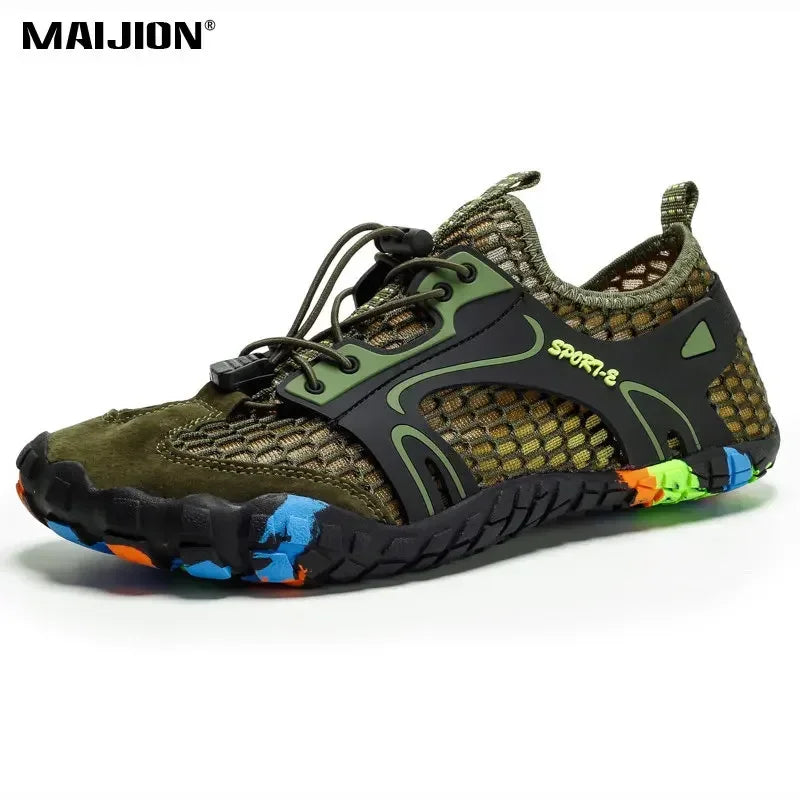 MAIJION Professional Aqua Shoes Men Non-slip Water Shoes In Trekking Upstream Shoes Quick-Dry Beach Light Water Sports Sneakers