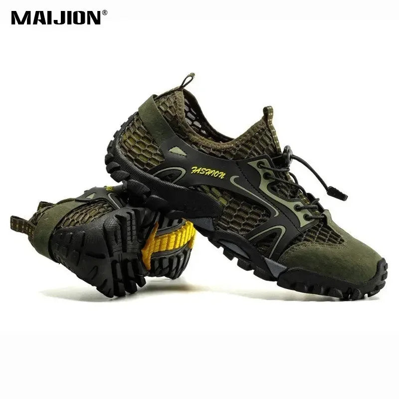 MAIJION Professional Aqua Shoes Men Non-slip Water Shoes In Trekking Upstream Shoes Quick-Dry Beach Light Water Sports Sneakers