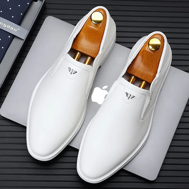 2025 Spring Autumn Men's Dress Shoes Fashion Casual Cow Leather British Pointed Toe Black and White New Designer Shoes Male