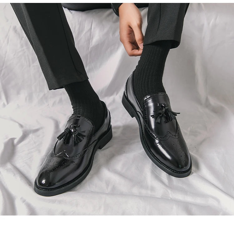 Purple Dress Shoes Man Brogue Shoes Big Size 38-48 Comfortable Slip-On Flat Social Shoe Male Fashion Tassels Mens Leather Shoes