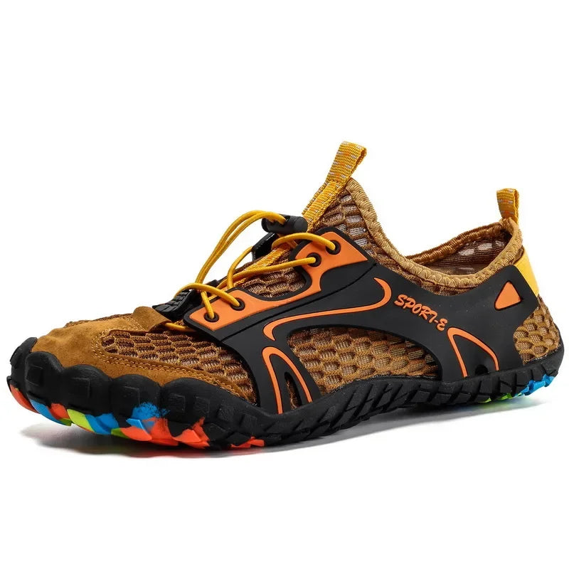 MAIJION Professional Aqua Shoes Men Non-slip Water Shoes In Trekking Upstream Shoes Quick-Dry Beach Light Water Sports Sneakers