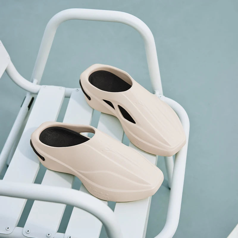 361 Degrees Joker Cyber Men Slippers Outdoors Breathable Soft Anti-slip Antiskid Beach Sandals Flexible Male Shoes 672521104